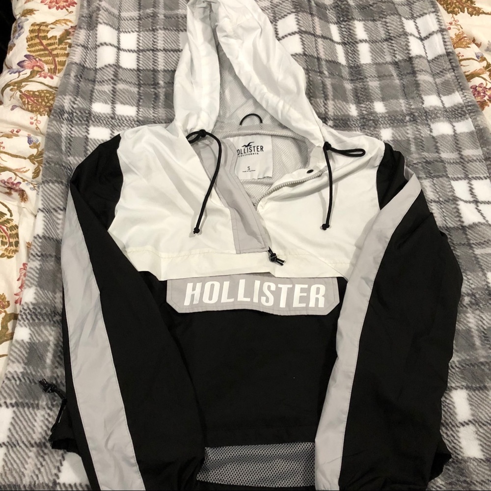 HOLLISTER WINDBREAKER